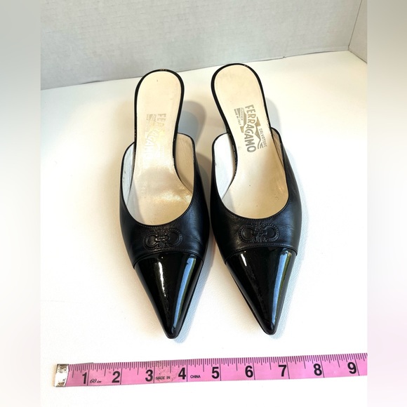 Salvatore Ferragamo Black Pointed Cap Toe Kitten Heels - Picture 5 of 8